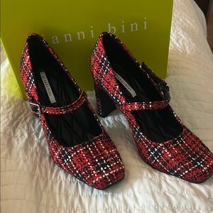 Gianni Bini Red and Black Tweed Heels